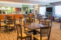 Sleep Inn & Suites Oregon - Toledo
