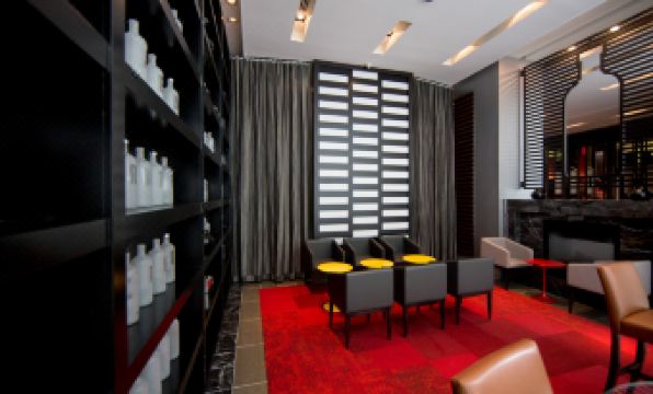 Pantages Hotel Toronto Centre