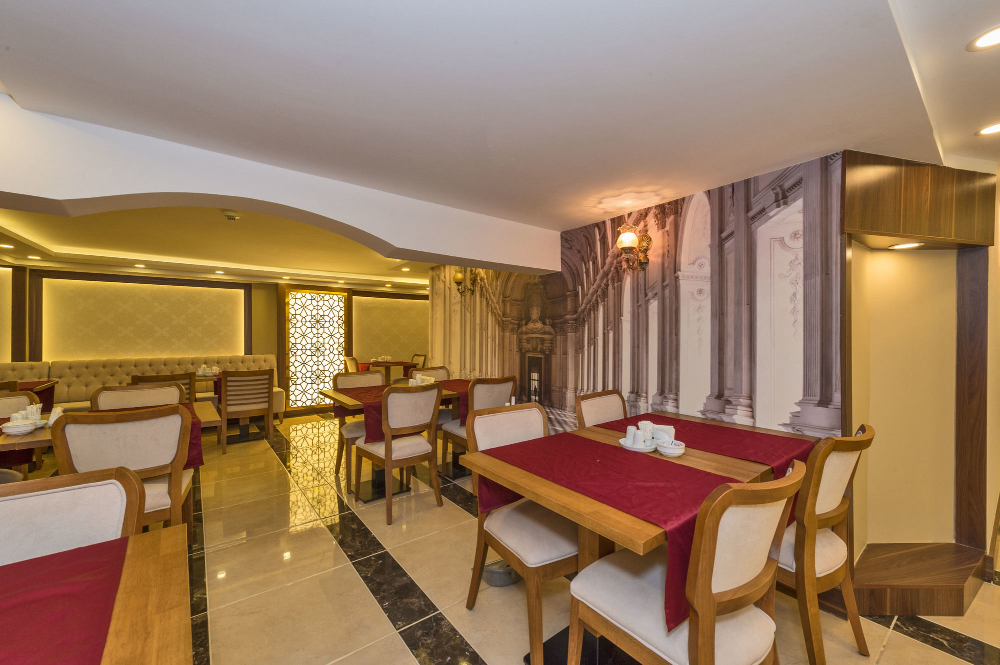 Marmara Place Old City Hotel