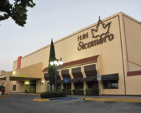 Hotel Sicomoro โรงแรมในชีวาวา