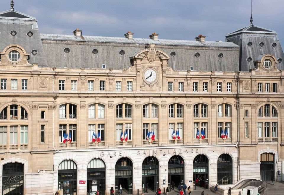 ibis Paris Porte de Clichy Centre-Clichy Updated 2023 Room Price-Reviews &  Deals | Trip.com