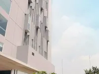Ra Premiere Simatupang Jakarta Hotels near Taman RS Umum Pusat Fatmawati