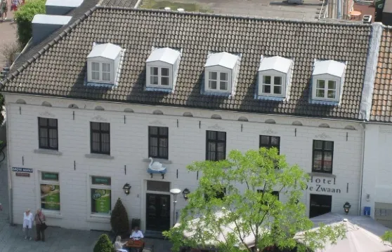 德茲萬文瑞小酒館及酒店