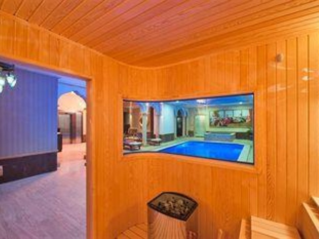 Nova Plaza Crystal Hotel & Spa