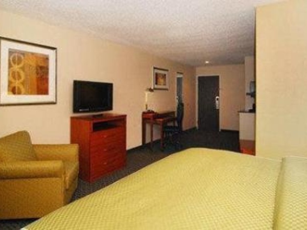 Comfort Suites Pratt