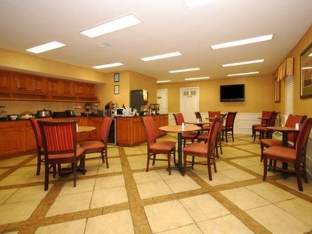 Quality Inn Decatur River City