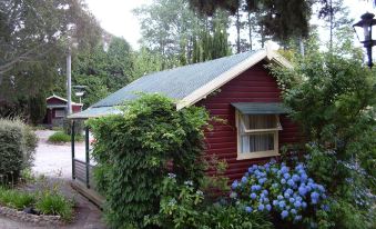 Cedar Lodge Cabins