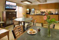 Elizabeth Oceanfront Suites, Ascend Hotel Collection