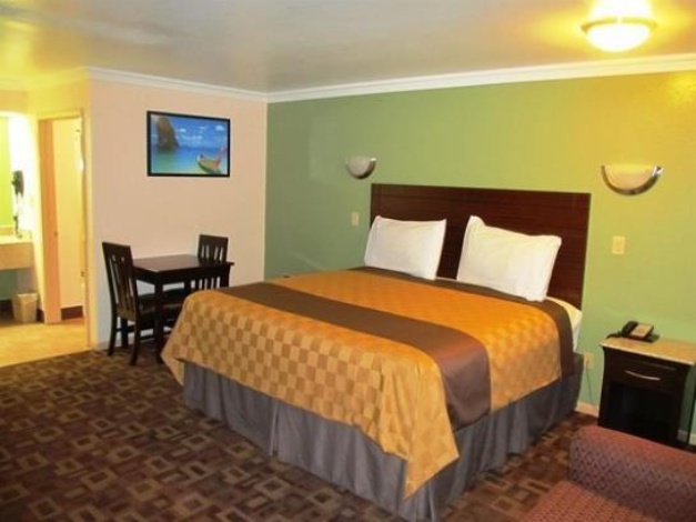 Americas Best Value Inn I-45 / Loop 610