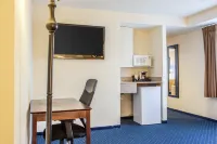 Quality Suites Milwaukee Airport - sarapan