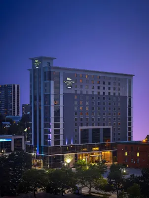 Homewood Suites by Hilton Hamilton Hotel dekat Hamilton Go Station