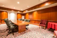 Greeneville Inn and Suites Hotels in Greeneville