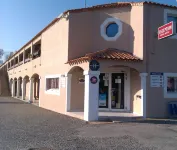 Artemia Aigues-Mortes - Hotel Avec Piscine Các khách sạn ở Aigues-Mortes