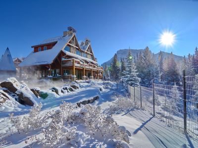 The Hidden Ridge Resort