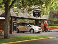 Royal Scot Hotel & Suites - parking
