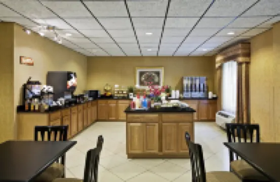 Best Western Plus Richmond Hill Inn