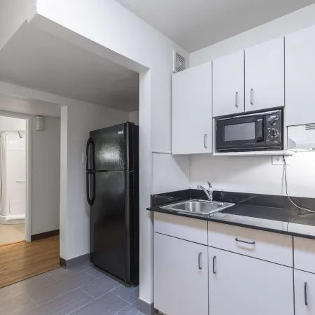 HomeTowne Studios by Red Roof Orange, TX