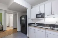 HomeTowne Studios by Red Roof Orange, TX Hotels in Orange