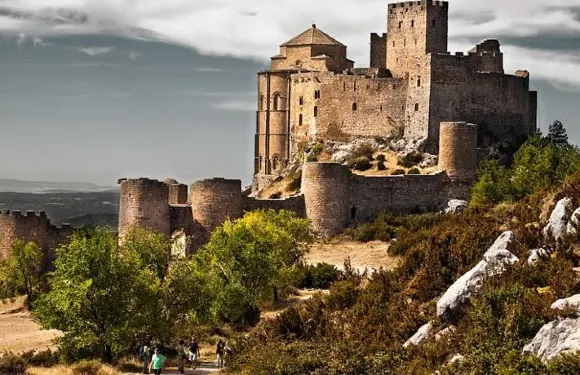 特麗斯特科斯馬洛斯徳胡斯卡公寓式酒店