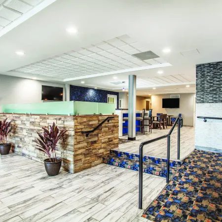 Clarion Pointe Charlottesville