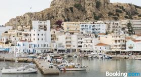 Gorgona Traditional 1