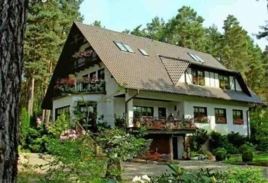 坦奈斯皮特澤酒店