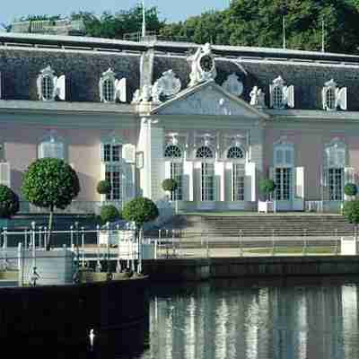 Courtyard Duesseldorf Hafen Hotel Exterior