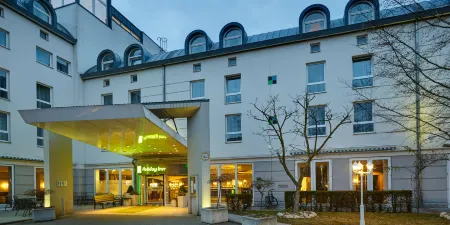 Holiday Inn Lubeck Отели в г. Любек