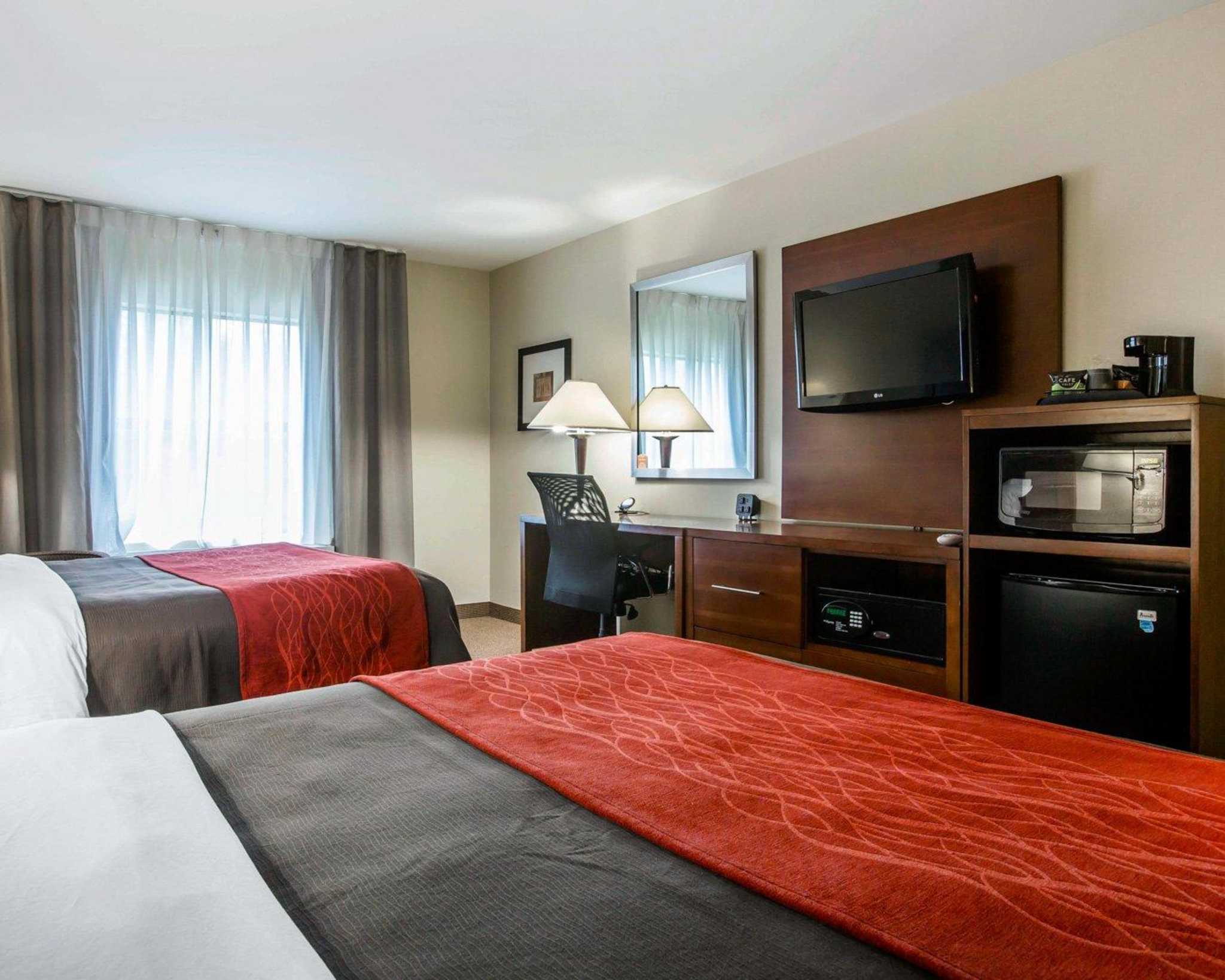 Comfort Inn & Suites Adj to Akwesasne Mohawk Casino