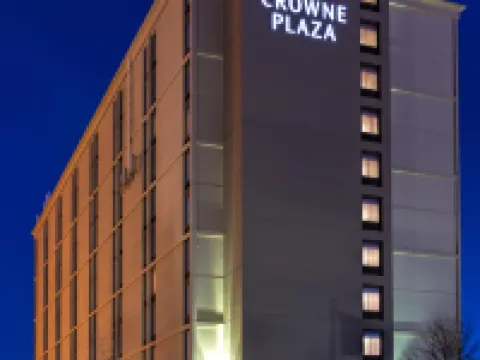 Crowne Plaza NEWARK AIRPORT by IHG โรงแรมในเอลิซาเบท