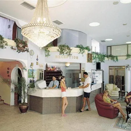 Minay Hotel