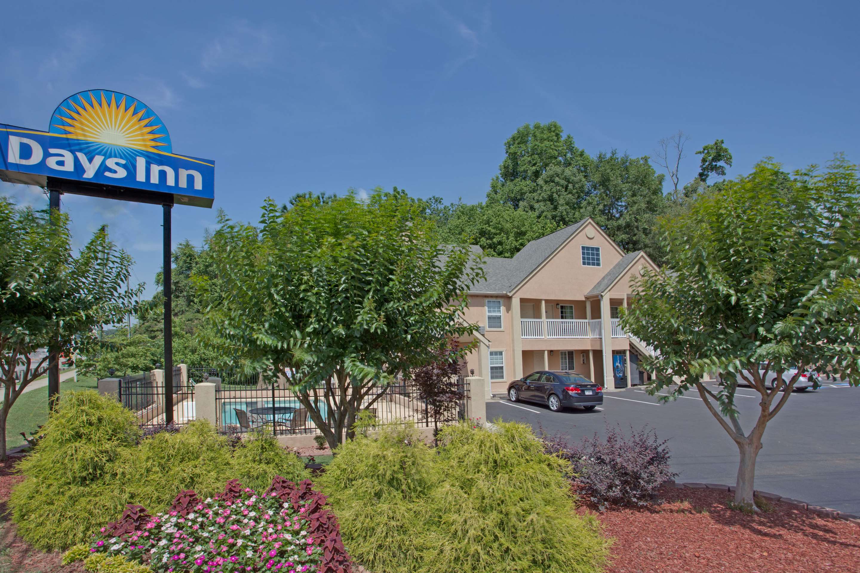 Days Inn by Wyndham Canton