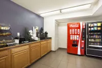 Microtel Inn & Suites by Wyndham Louisville East - Desayuno