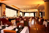 Ramada by Wyndham Buenos Aires Hotels in Tigre