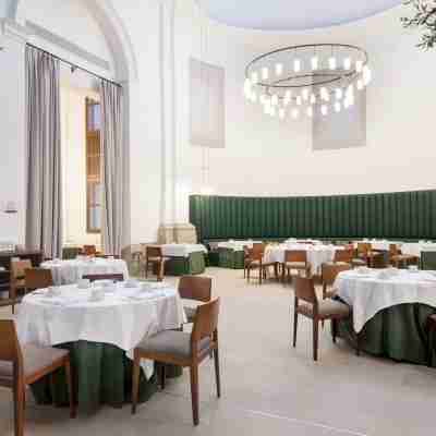 Parador de Lleida Dining/Meeting Rooms