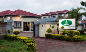 Glen Lodge & Tours - Housity