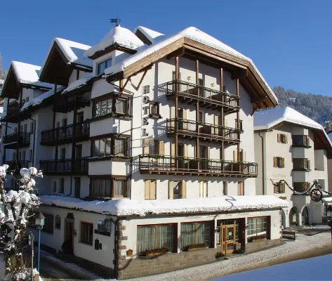 Hotel Dolomiti Madonna - 3 stelle