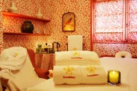 Cazaudehore Hôtel - Restaurant - Terrasse Hotels in Saint-Germain-en-Laye