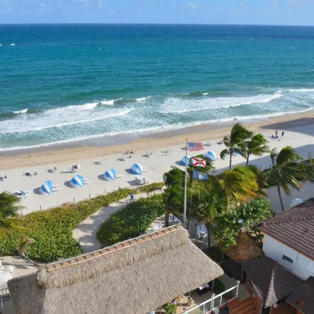 Beachcomber Resort & Club