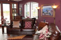 The Collins Inn and Seaside Cottages - Adults Only Hotels in Ocean Shores