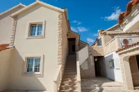 Villa Livia Apartments Hôtels à : Île de Brač
