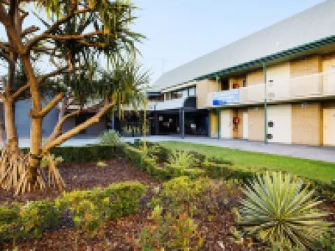 ไนท์แคปที่โรงแรมคาวานาวอเตอร์ส โรงแรมในมูลูลาบา