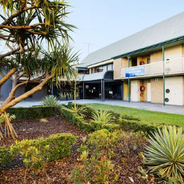 Nightcap at Kawana Waters Hotel
