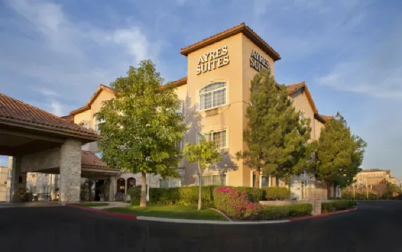 Ayres Suites Ontario at the Mills Mall - Rancho Cucamonga Отели в г. Онтэрио