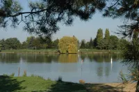 Camping le Rochat Belle Isle Hotels in Châteauroux