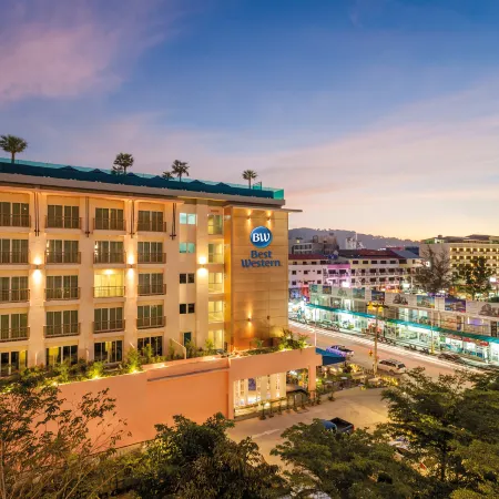 Best Western Patong Beach Отели рядом с достопримечательностью «Стадион для бокса Бангла»