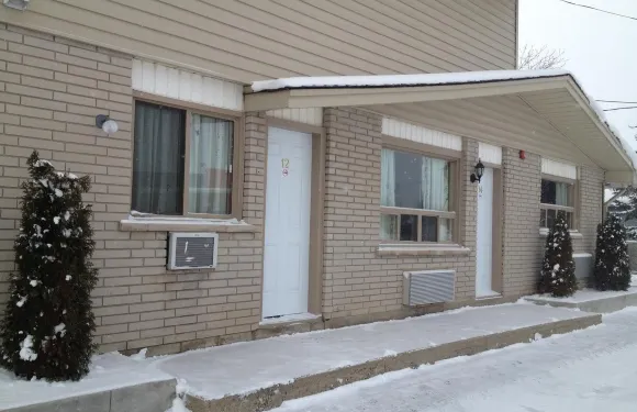 麥斯頓汽車旅館