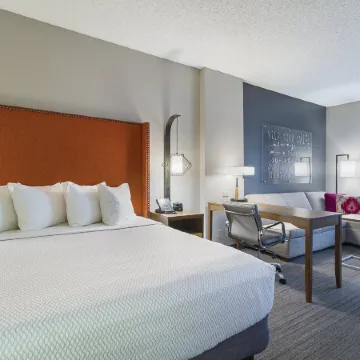 La Quinta by Wyndham Orange County Airport