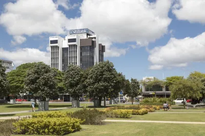 Quality Suites Central Square Hotels in 