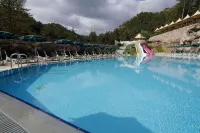 Cam Thermal Resort Hotel & Spa - Pools